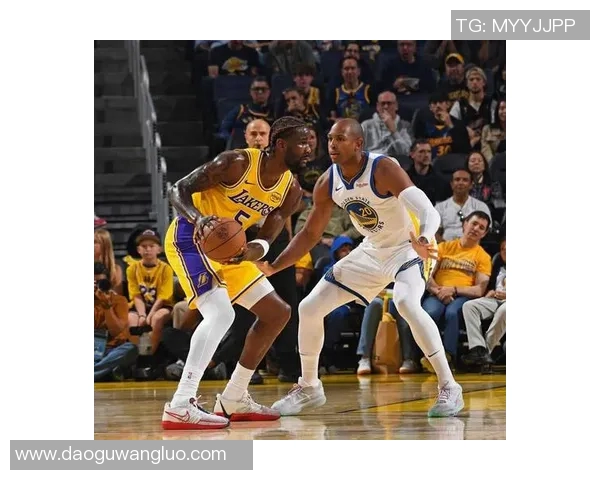 浓眉复出首战洛城再遇前东家，湖人杯赛地板现质量问题，艾顿将迎战